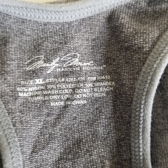 Marilyn Monroe Razorback Sports Bra Removable Pads Grey XL - Picture 5 of 6